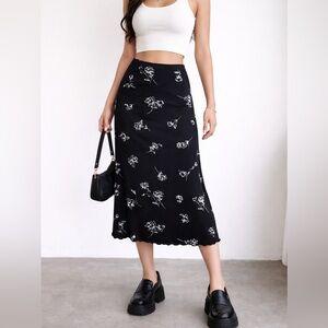 Vintage Emma James Floral Midi Skirt Black and White Size XL Grunge Goth Whimsi